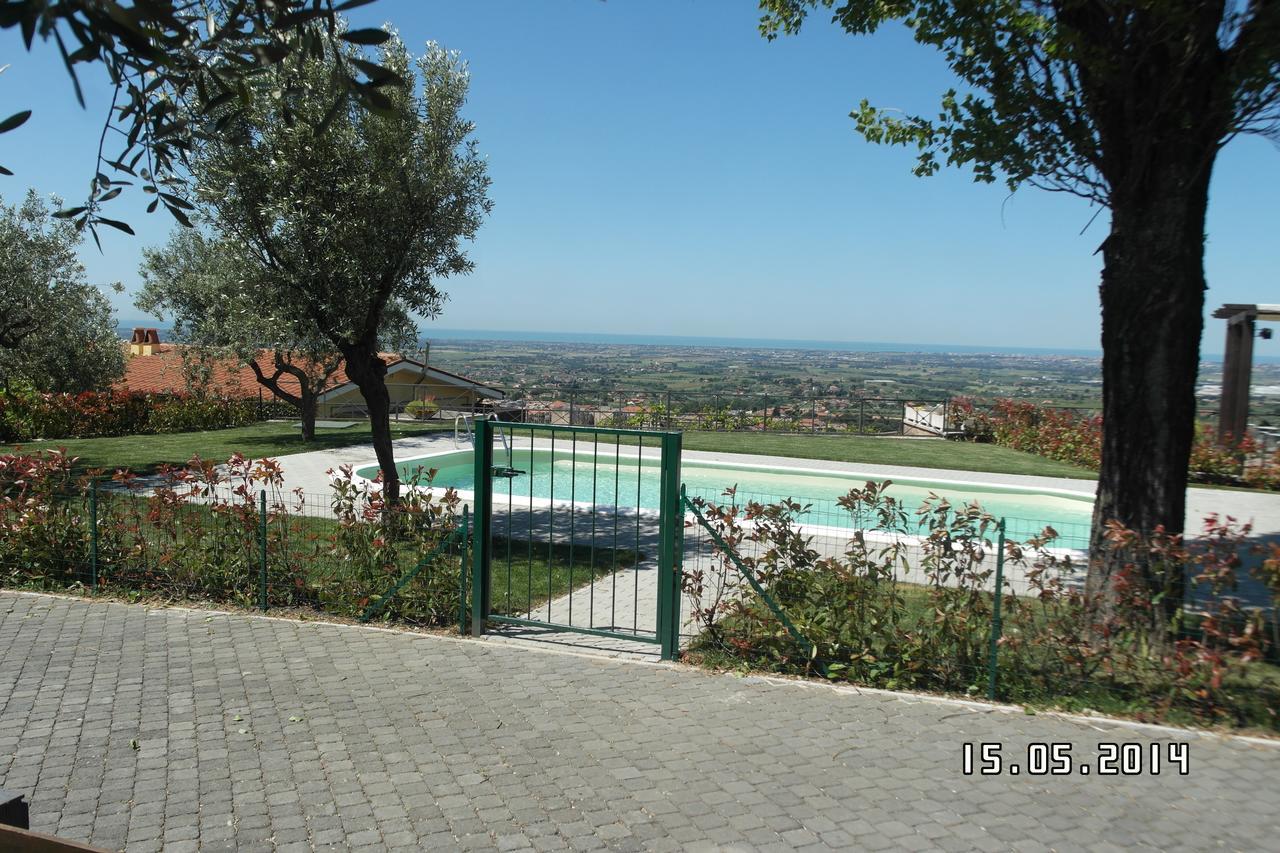 阿里恰Agriturismo La Vite E Gli Ulivi别墅 外观 照片